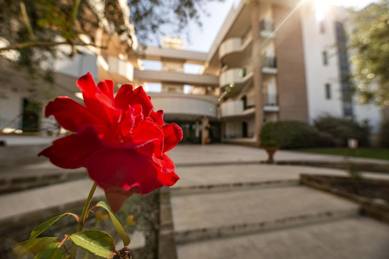 Aparthotel Le Residenze Di Santa Costanza - Mirto/Corbezzolo à San Vincenzo Extérieur photo