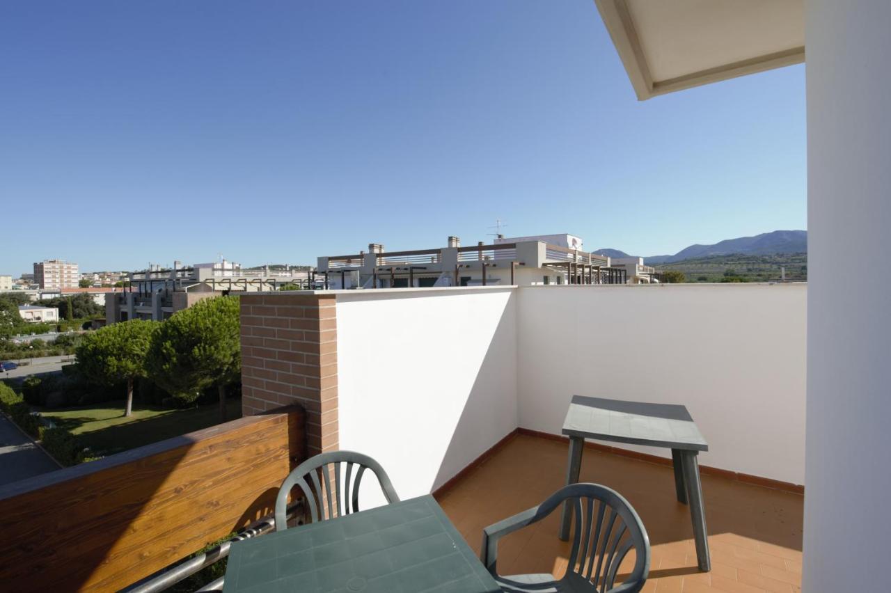 Aparthotel Le Residenze Di Santa Costanza - Mirto/Corbezzolo à San Vincenzo Extérieur photo