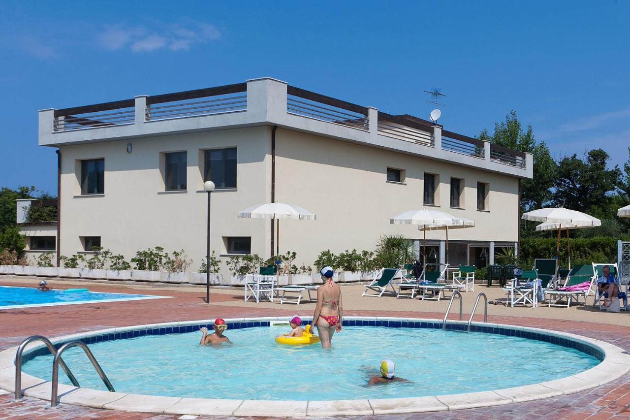 Aparthotel Le Residenze Di Santa Costanza - Mirto/Corbezzolo à San Vincenzo Extérieur photo