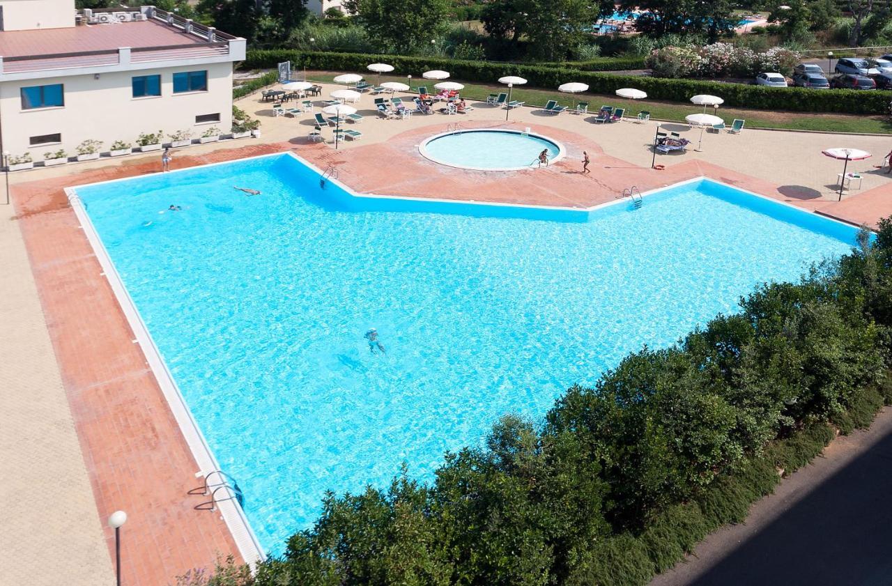 Aparthotel Le Residenze Di Santa Costanza - Mirto/Corbezzolo à San Vincenzo Extérieur photo
